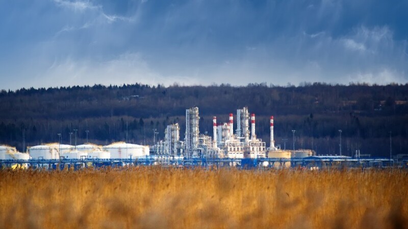 Bằng cách nào Nga vẫn kiếm được nhiều tiền nhờ bán dầu khí, bất chấp 'lưới trừng phạt' bủa vây?