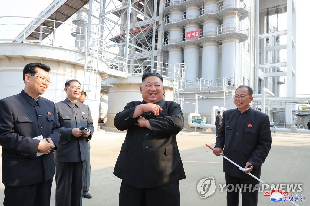 Hàn Quốc: Ông Kim Jong-un dường như không trải qua phẫu thuật