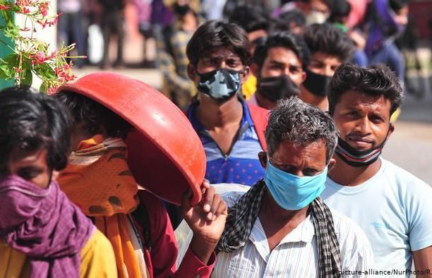 Số ca mắc Covid-19 ở Ấn Độ tiếp tục tăng mạnh