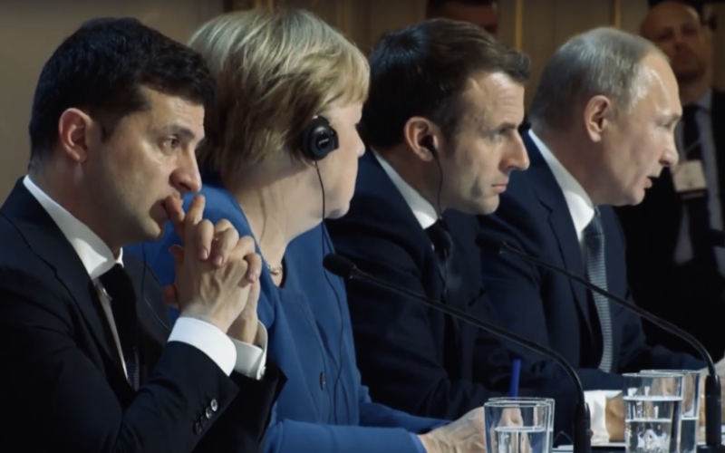 moscow ukraine dang bi day vao cac hanh dong chong nga