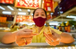 Giá vàng hôm nay 25/7: Trong nước tăng nhanh rồi giảm sốc, thế giới được dự báo tăng tiếp, cuộc chơi không dành cho người yếu tim