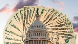 Kinh tế Mỹ: Lạm phát tham gia 'trò chơi đổ lỗi' chính trị, tỷ lệ ủng hộ Tổng thống Biden tụt dốc, vận mệnh nằm trong tay giá dầu