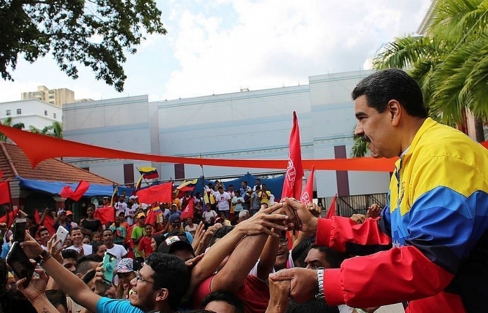 Venezuela: Tổng thống thăm Nga, phe đối lập đi Mỹ