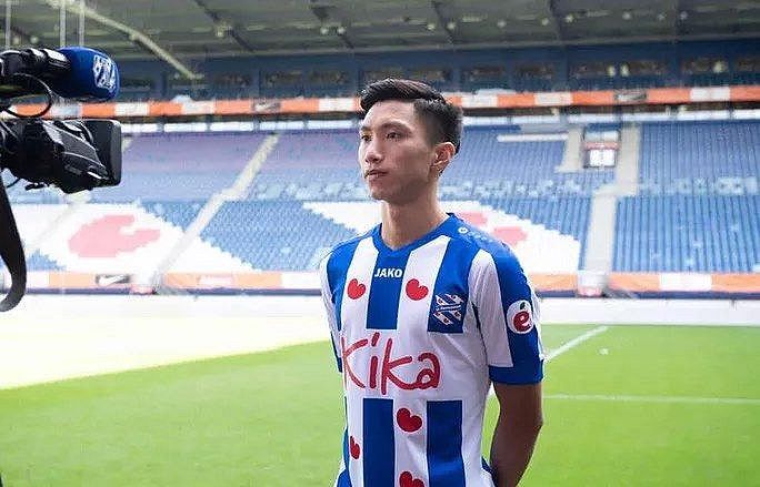 Văn Hậu tiếp tục ngồi dự bị trong chuyến làm khách của CLB Venlo đêm nay