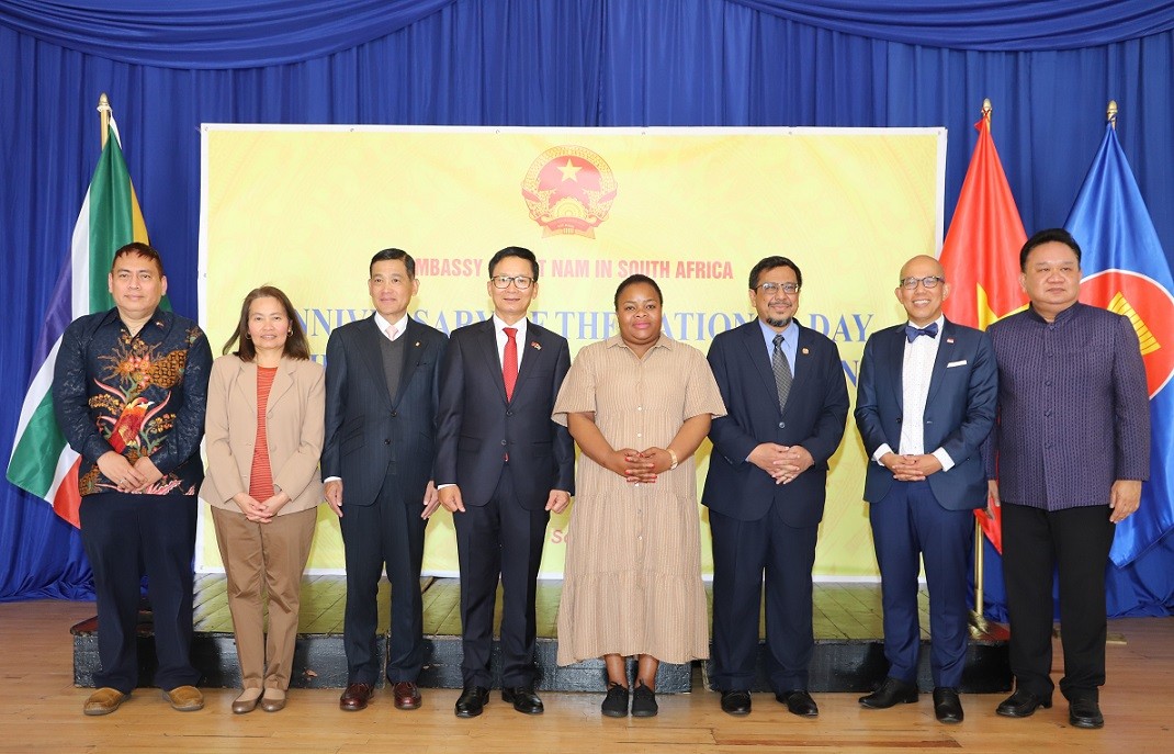Đại sứ quán Việt Nam tại Nam Phi long trọng tổ chức Lễ kỷ niệm 77 năm Quốc khánh 2/9(Nguồn: ĐSQ Việt Nam tại Nam Phi)