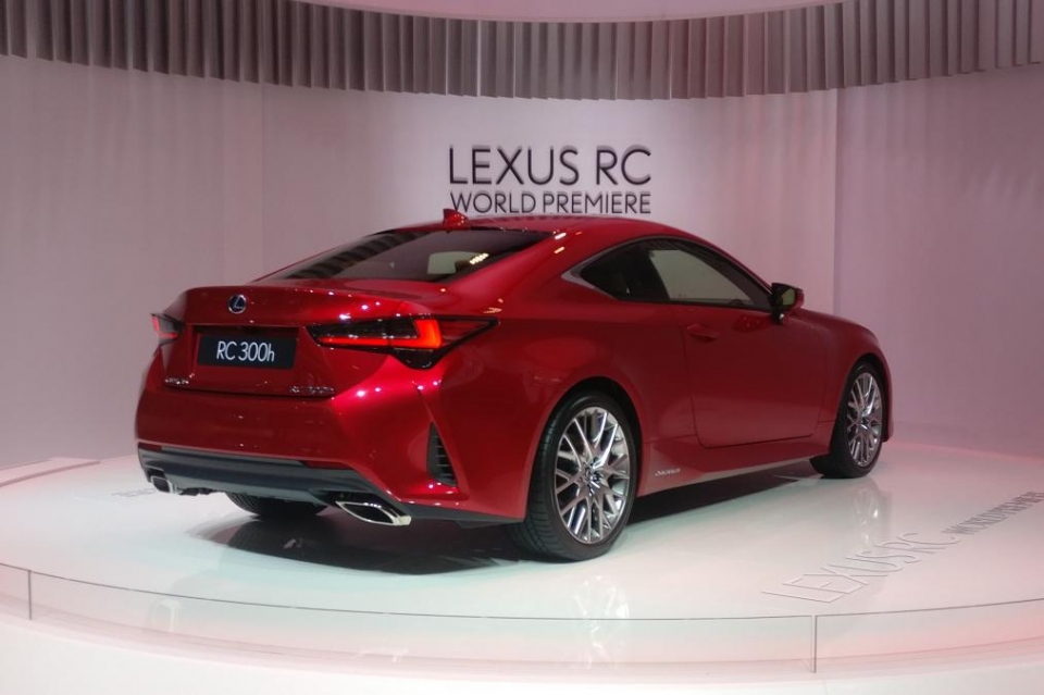 VinFast "sánh vai" với những thương hiệu nào tại Paris Motor Show 2018 vinfast sanh vai voi nhung thuong hieu nao tai paris motor show 2018