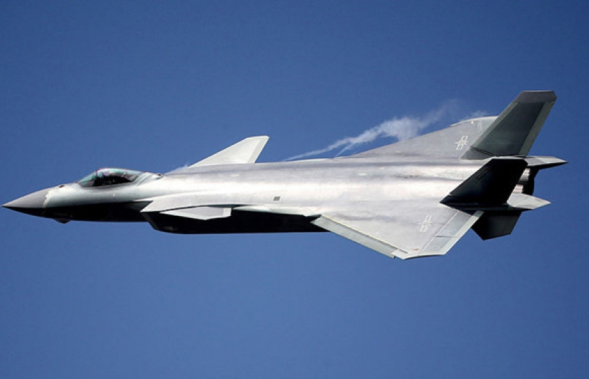 Trung Quốc lần đầu công khai tên lửa của máy bay tàng hình J-20