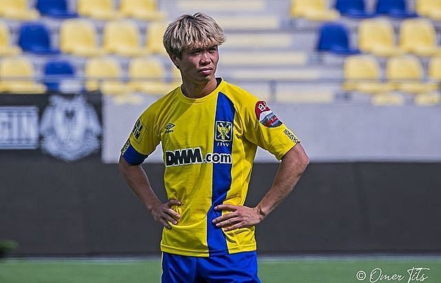 Công Phượng lại bị gạch tên khỏi danh sách thi đấu của Sint Truidense