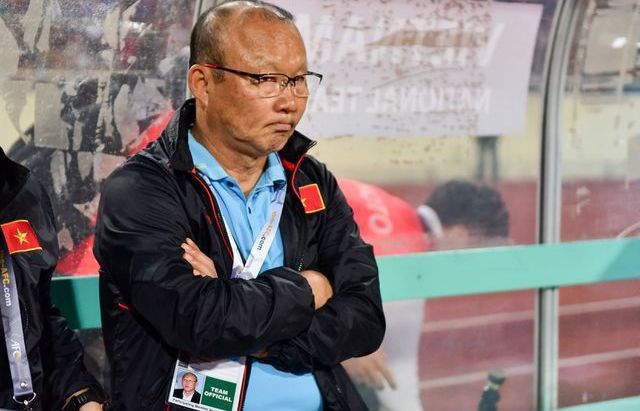 HLV Park cảnh giác cao độ trước trận ra quân ở SEA Games 30