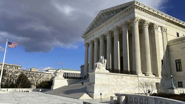 Kết quả bầu cử Mỹ 2020: Sự can dự của Tòa án Tối cao có giúp Tổng thống Trump lật ngược tình thế?