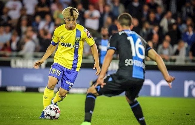 Tin đồn Công Phượng sắp rời Sint-Truidense đầu quân cho TP. Hồ Chí Minh