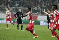 Olympiakos tạo nên cú sốc khi đánh bại Manchester United