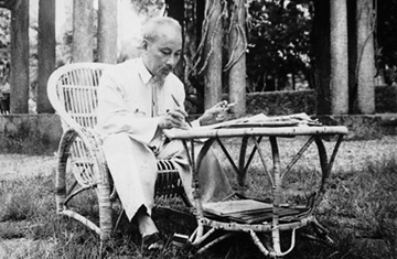 Danh nhân văn hóa kiệt xuất và nhà ngoại giao lỗi lạc Hồ Chí Minh