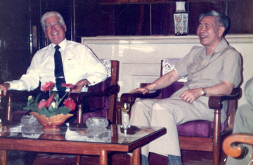 Hai kẻ thù cũ và sự khởi đầu mới