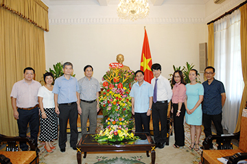 Báo Nhân dân chúc mừng 70 năm ngày thành lập ngành Ngoại giao