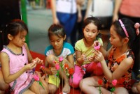 than trong voi do choi trung thu khong nhan mac