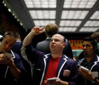 dau mo my len gia chung khoan the gioi tang diem