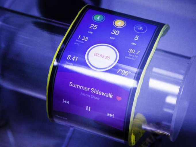 Đã đến thời của điện thoại "dẻo"?