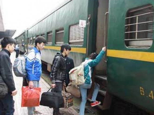 Cục Đường sắt công bố 2 số điện thoại đường dây nóng dịp Tết