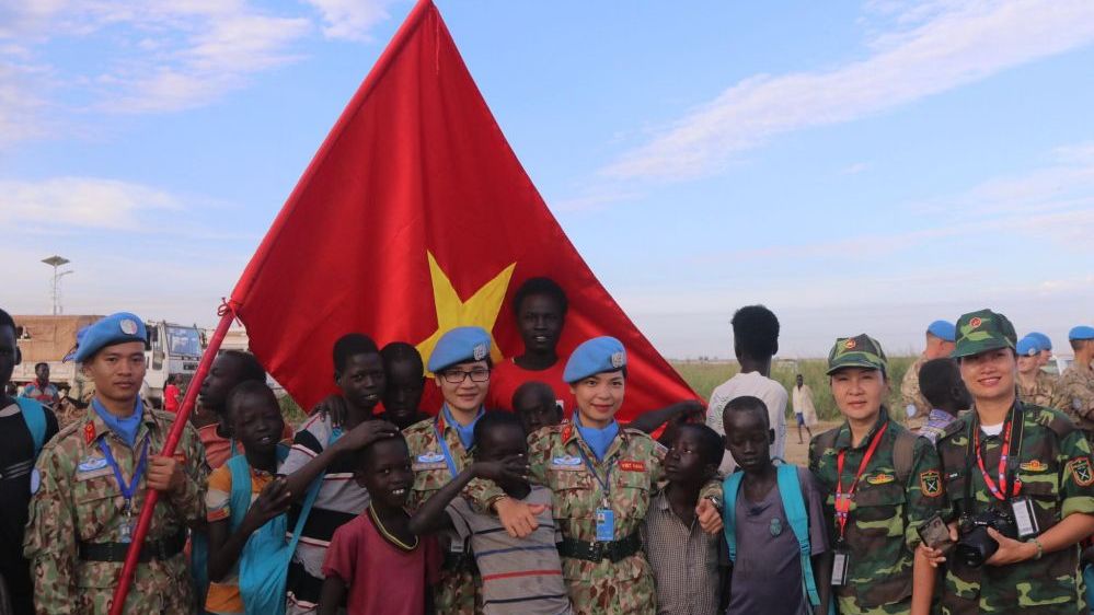 Niềm tự hào của 'bóng hồng mũ nồi xanh' gìn giữ hòa bình của Liên hợp quốc