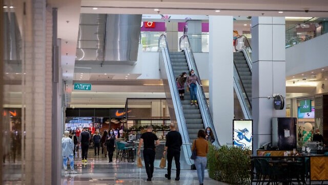 Biến thể Omicron lan 'như cháy rừng', Israel áp dụng các biện pháp hạn chế mới