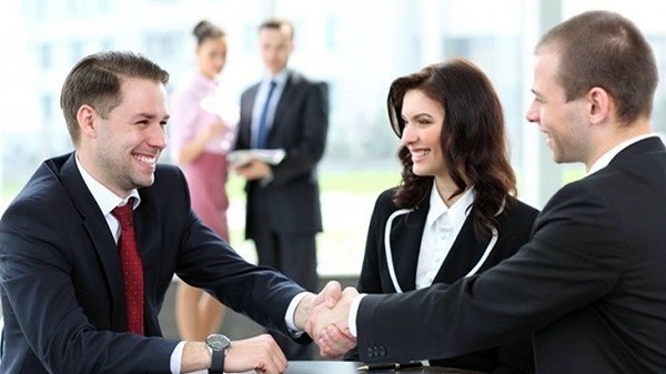 Cẩn trọng trong cách xưng hô khi đối ngoại (Phần 1)