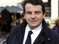 infographics chan dung ung cu vien tong thong phap emmanuel macron