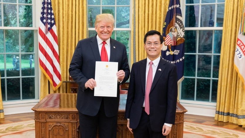 Quốc thư và nghi thức trình Quốc thư