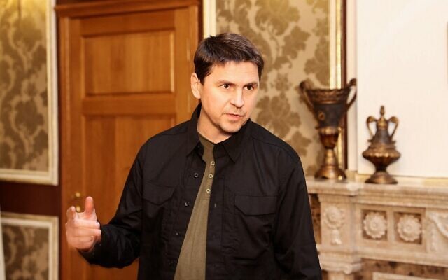 nhà đàm phán Ukraine Mykhailo Podolyak, cố vấn của Tổng thống Volodymyr Zelensky. (Nguồn: AFP) nhà đàm phán Ukraine Mykhailo Podolyak, cố vấn của Tổng thống Volodymyr Zelensky. (Nguồn: AFP)