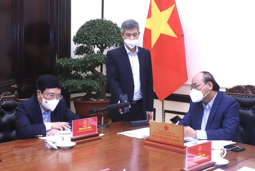 Chủ tịch nước chủ trì họp về việc đưa người Việt từ Ukraine về nước