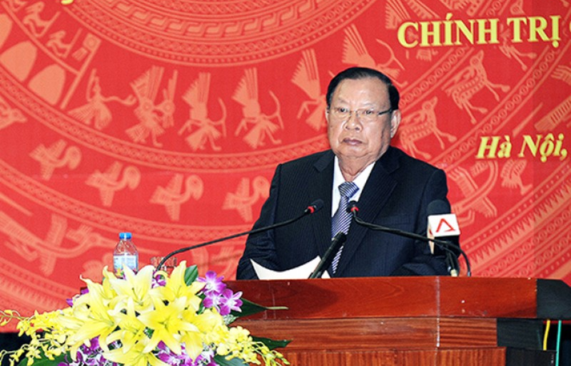 Chủ tịch nước Lào kêu gọi hiện đại hóa quân đội