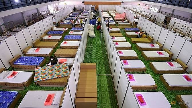 Bệnh viện dã chiến chăm sóc tích cực (ICU) đầu tiên tại thủ đô Bangkok (Thái Lan) để điều trị cho các bệnh nhân Covid-19 nặng. (Nguồn: Reuters) Bệnh viện dã chiến chăm sóc tích cực (ICU) đầu tiên tại thủ đô Bangkok (Thái Lan) để điều trị cho các bệnh nhân Covid-19 nặng. (Nguồn: Reuters)