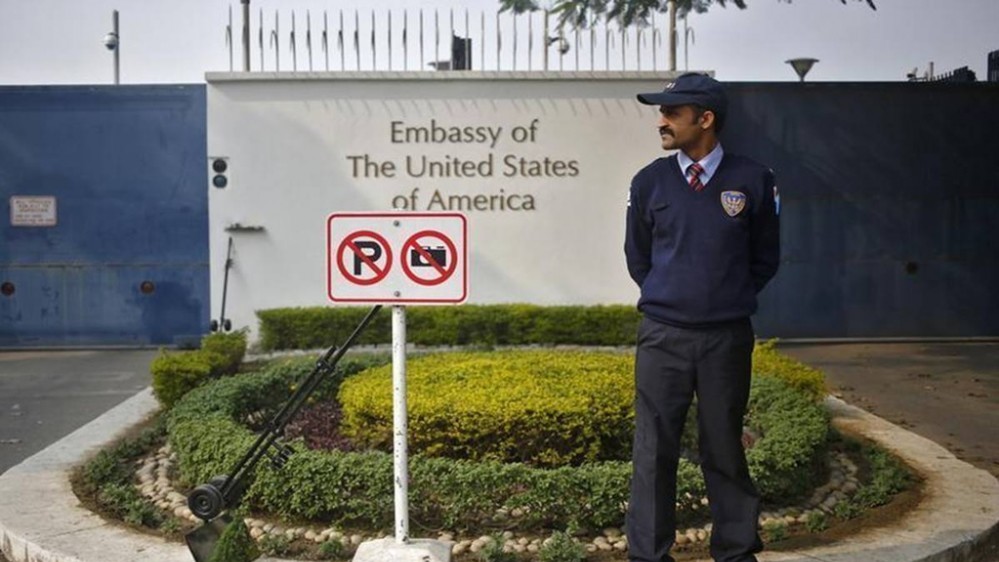 Dịch Covid-19 diễn biến xấu, một bộ phận nhân viên chính phủ Mỹ được lệnh rời Ấn Độ