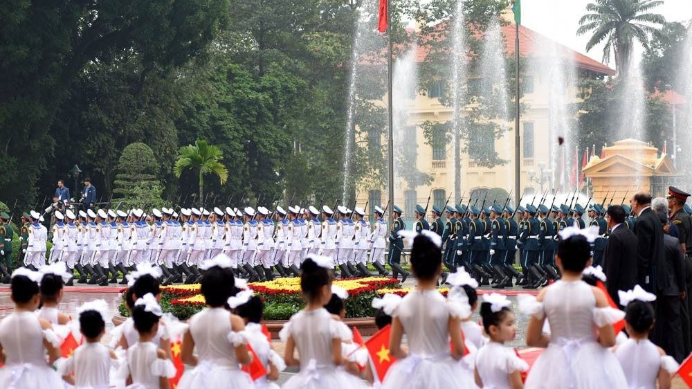 Hiệu lực và trách nhiệm thi hành Nghị định số 18/2022/NĐ-CP về nghi lễ đối ngoại thuộc về ai?