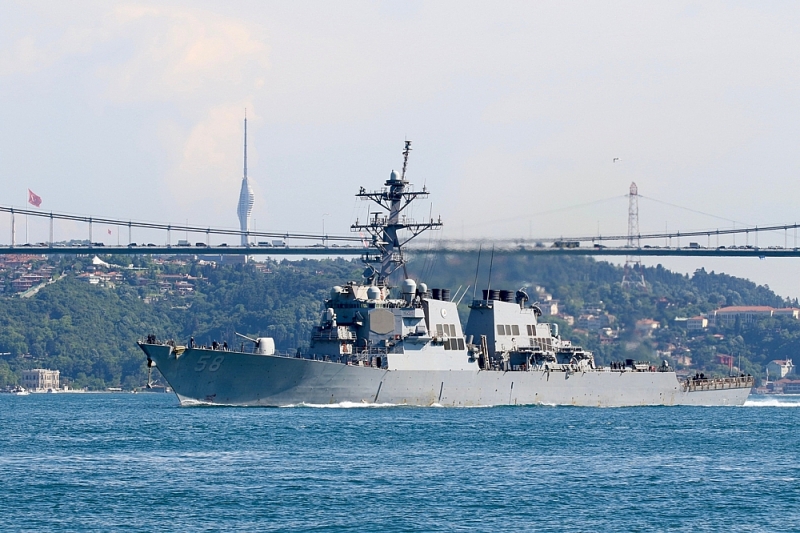 u trục USS Laboon của hải quân Mỹ đã đi qua eo biển Bosphorus và vào Biển Đen ngày 11/6. (Nguồn: AFP) u trục USS Laboon của hải quân Mỹ đã đi qua eo biển Bosphorus và vào Biển Đen ngày 11/6. (Nguồn: AFP)