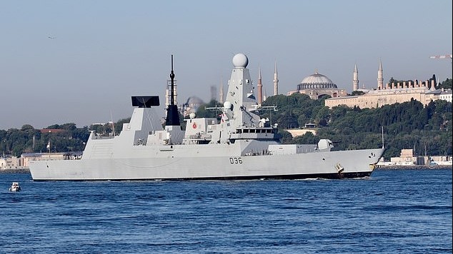 Căng thẳng trên Biển Đen: Nga tố Mỹ chủ mưu trong các vụ khuấy động gần Crimea, cảnh báo đòn cứng rắn