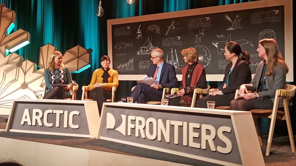 Gay cấn không kém chiến sự tại Ukraine, đối đầu Nga-NATO 'tỏa sức nóng' làm tan băng Bắc Cực