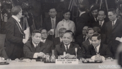 Ngoại giao Việt Nam qua hình ảnh, tài liệu lưu trữ