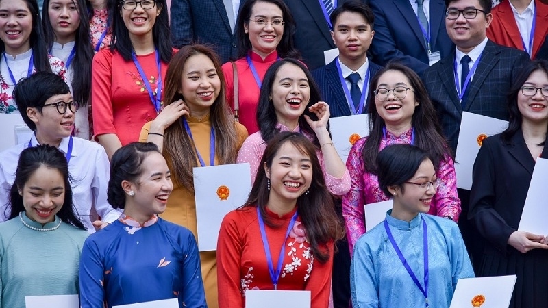 Cán bộ ngoại giao 'thế hệ Z' với mùa xuân thứ 76