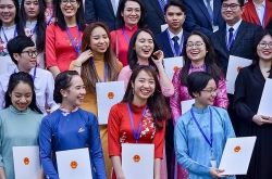 Cán bộ ngoại giao 'thế hệ Z' với mùa xuân thứ 76