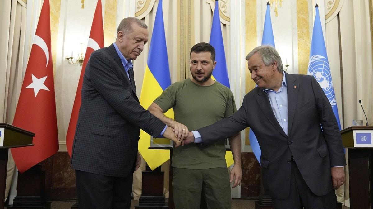 Điều gì khiến Tổng thống Thổ Nhĩ Kỳ quyết thăm Ukraine, bất chấp rủi ro đảo chiều quan hệ với Nga?