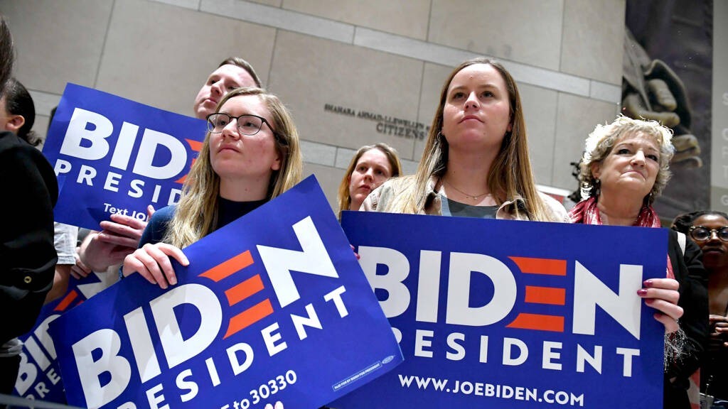 Sau khi chạm mức thấp kỷ lục, tỷ lệ ủng hộ Tổng thống Mỹ Joe Biden lội ngược dòng ngoạn mục