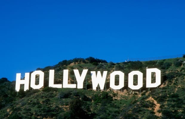 Bảng hiệu HOLLYWOOD chuẩn bị được tân trang nhân dịp kỷ niệm 100 năm ra đời Bảng hiệu HOLLYWOOD chuẩn bị được tân trang nhân dịp kỷ niệm 100 năm ra đời