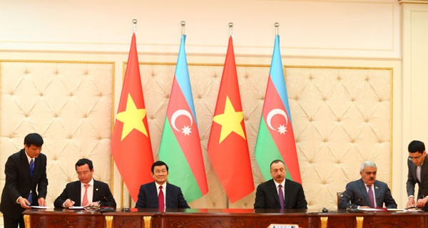 Việt Nam-Azerbaijan: Duy trì quỹ đạo theo xu hướng tích cực Việt Nam-Azerbaijan: Duy trì quỹ đạo theo xu hướng tích cực