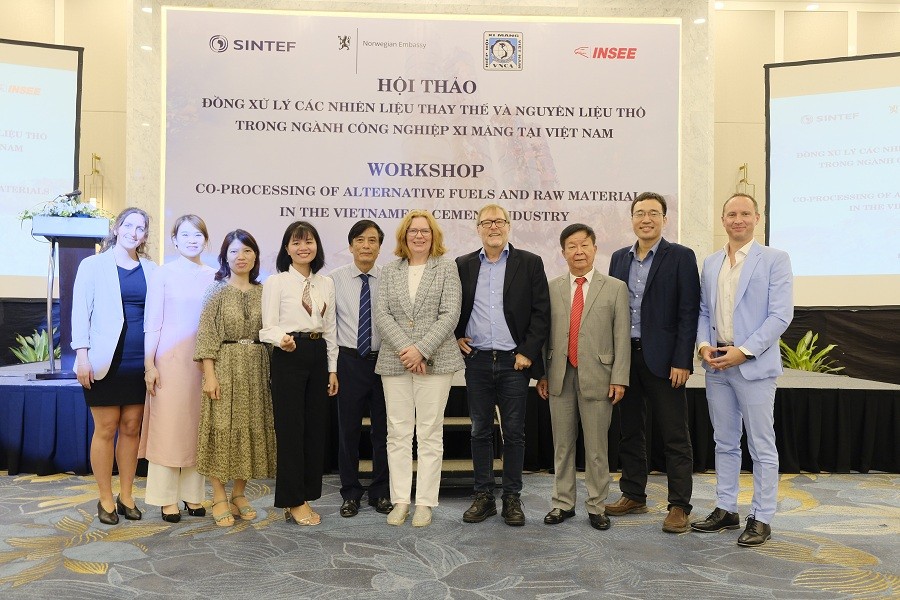 Đồng xử lý các nhiên liệu thay thế và nguyên liệu thô trong ngành xi măng tại Việt Nam Đồng xử lý các nhiên liệu thay thế và nguyên liệu thô trong ngành xi măng tại Việt Nam