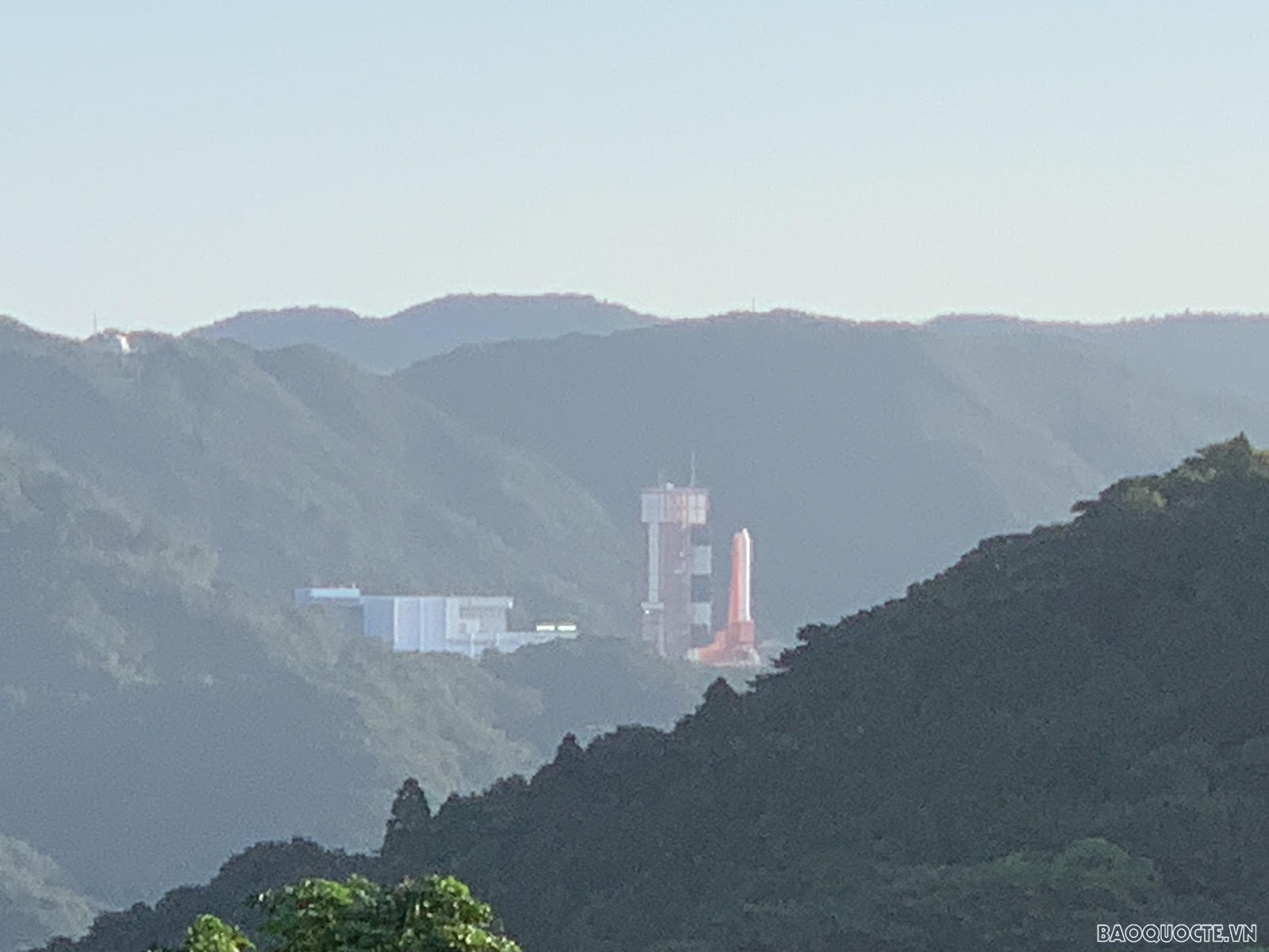 Tạm hoãn phóng tên lửa mang vệ tinh NanoDragon 'made in Việt Nam' vào phút chót Tạm hoãn phóng tên lửa mang vệ tinh NanoDragon của Việt Nam vào phút chót