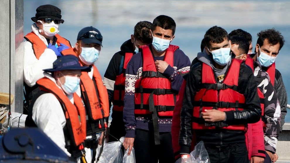 Báo động làn sóng di cư từ Pháp sang Anh