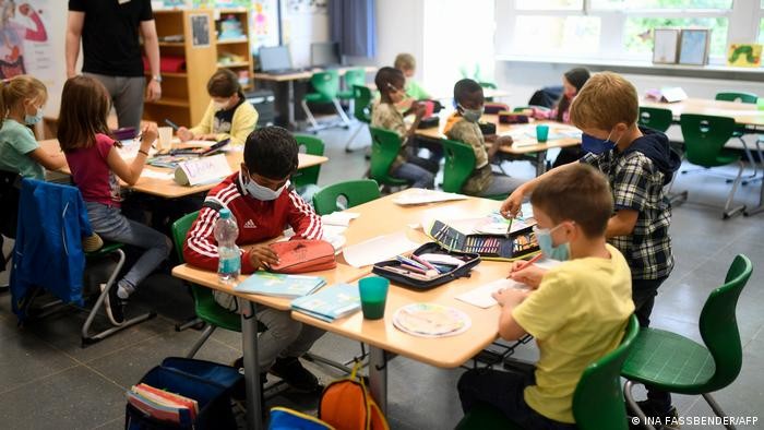 Đâu là đối tượng chịu ảnh hưởng nặng nề nhất trong làn sóng dịch thứ 4 tại Đức? Đâu là đối tượng chịu ảnh hưởng nặng nề nhất trong làn sóng dịch thứ 4 tại Đức?