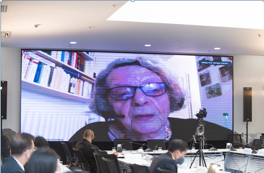 Lịch sử Biển Đông và tranh luận giữa các diễn giả Lịch sử Biển Đông và tranh luận giữa các diễn giả