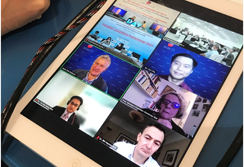 Lịch sử Biển Đông và tranh luận giữa các học giả quốc tế Lịch sử Biển Đông và tranh luận giữa các học giả quốc tế